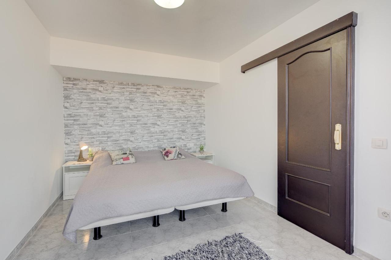 Luxury Apartment With Stunning Ocean View Puerto de Santiago  Exterior photo